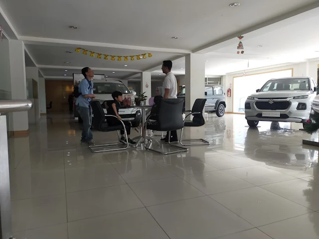 Kasir Suzuki Jembatan Lima